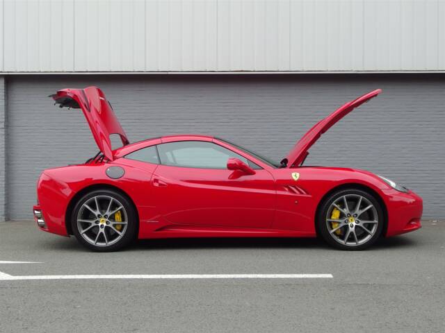 Ferrari California 30