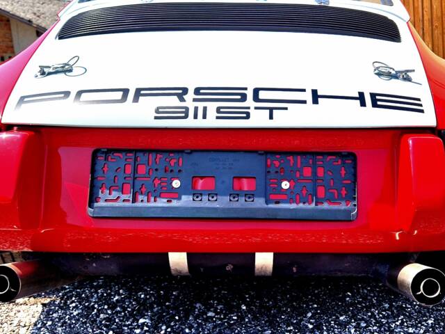 Image 1/31 of Porsche 911 ST 2.2 (1969)