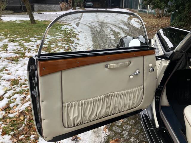 BMW 327