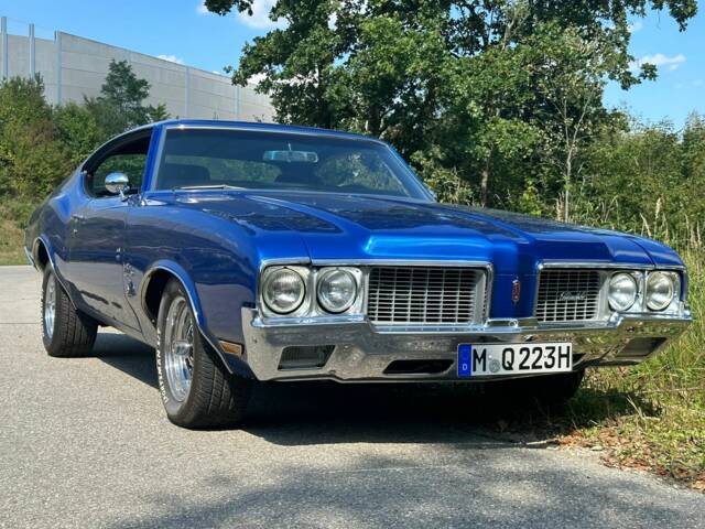 Afbeelding 1/21 van Oldsmobile Cutlass S Holiday (1970)