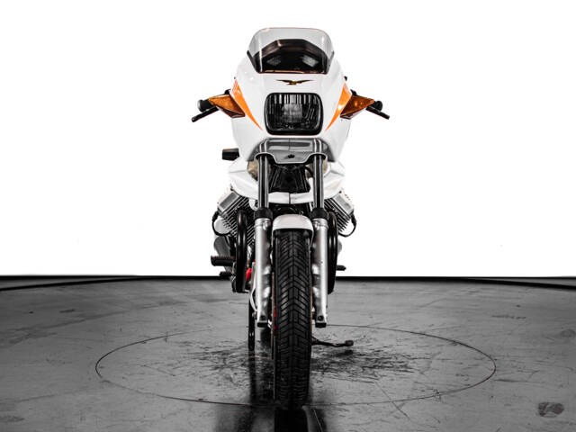 Moto Guzzi V 65 Lario