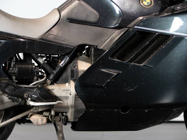 BMW K1