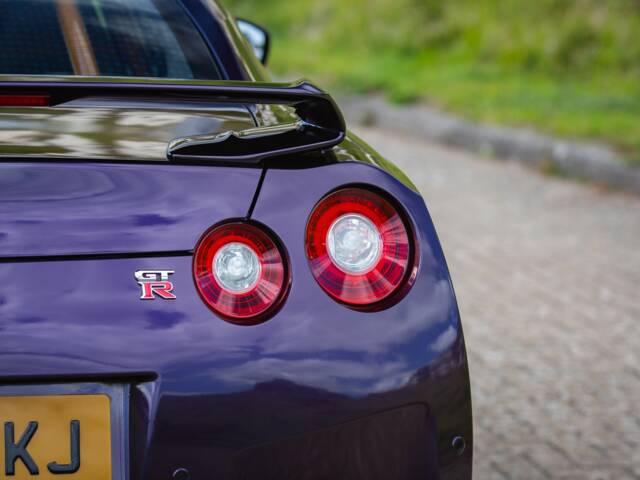 Nissan GT-R