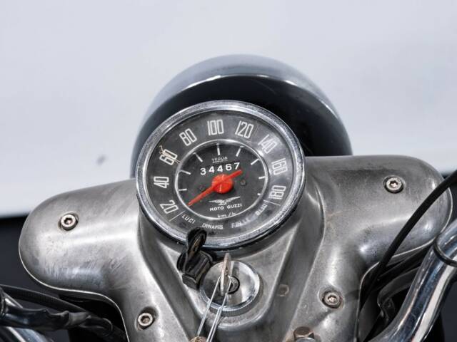 Moto Guzzi V 7