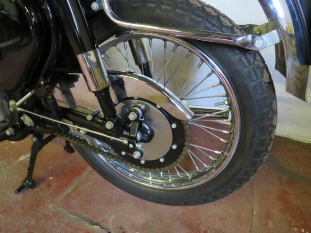 BSA DBD 34 Gold Star