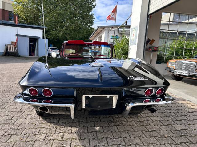 Chevrolet Corvette Sting Ray Convertible