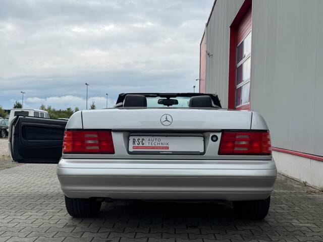 Mercedes-Benz SL 320
