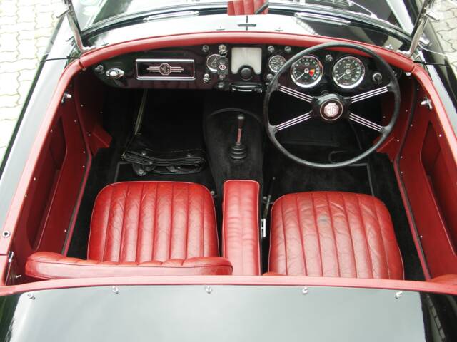 MG MGA 1500
