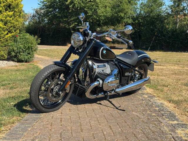 BMW R 18
