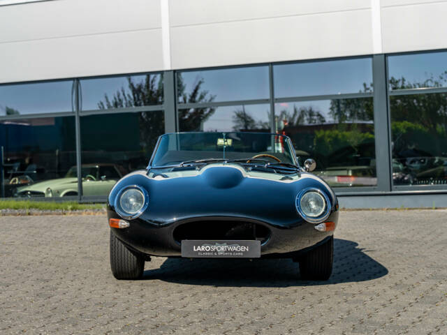 Jaguar E-Type 3.8