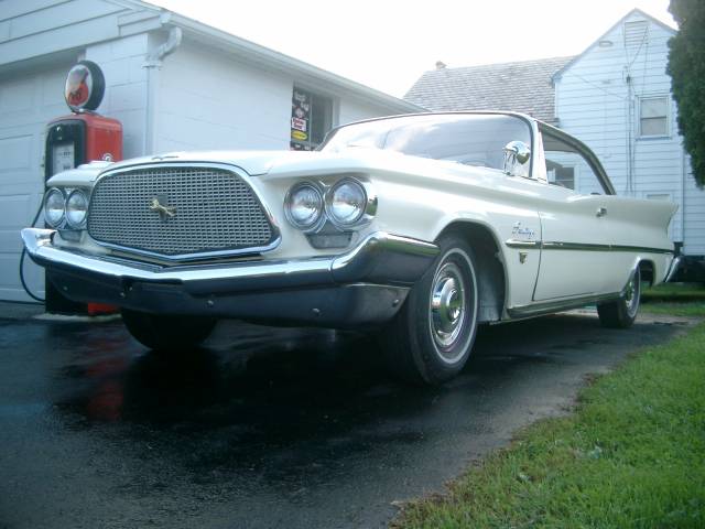 Bild 1/7 von Chrysler Saratoga (1960)