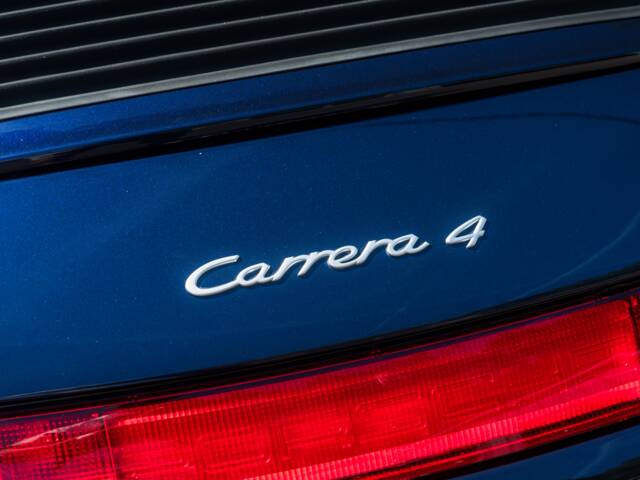 Porsche 911 Carrera 4