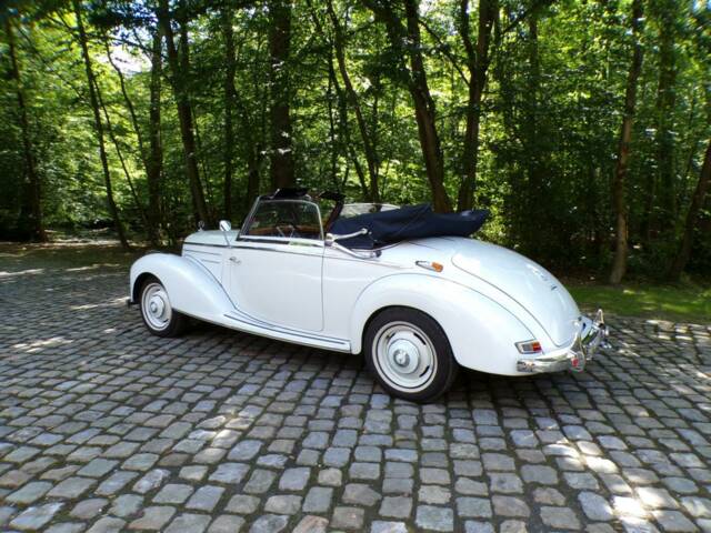 Mercedes-Benz 220 Cabriolet A