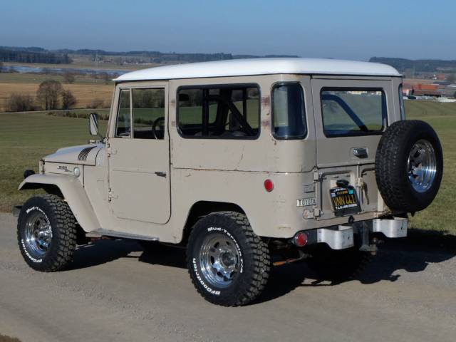 Toyota Land Cruiser FJ 40