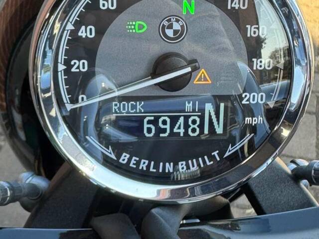 BMW R 18