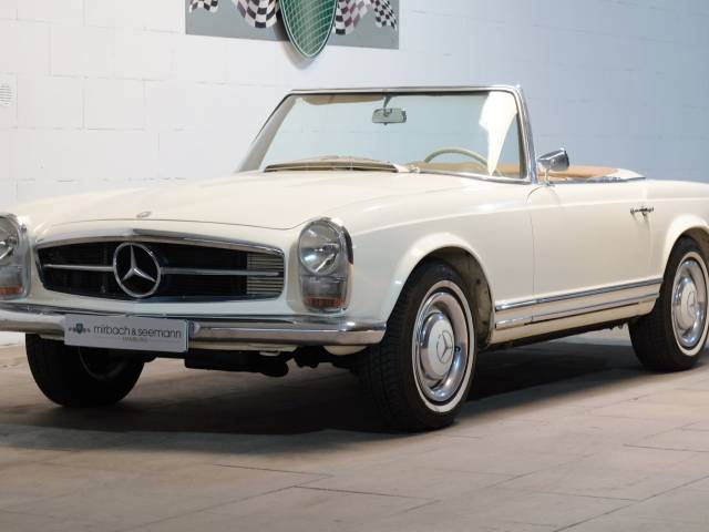 Image 1/18 of Mercedes-Benz 230 SL (1967)