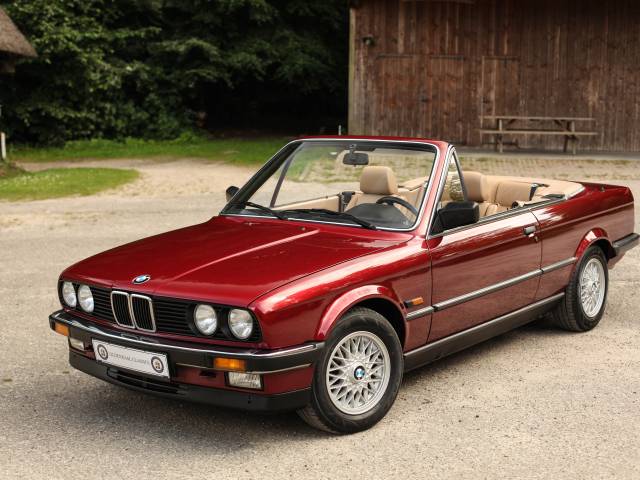 Bild 1/74 von BMW 325i (1990)