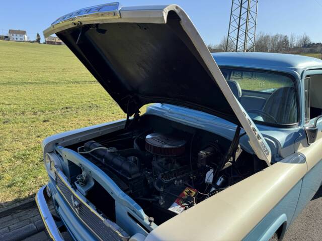 Dodge D 100