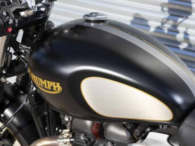 Triumph Street Twin Bonneville