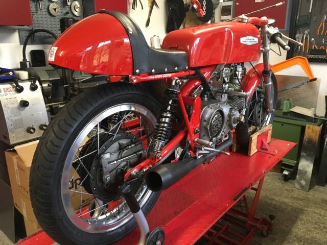 Aermacchi Ala d'Oro 350