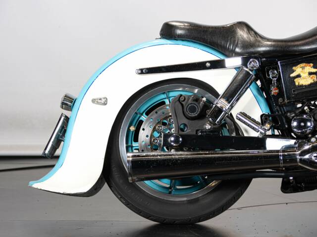 Harley-Davidson Dyna Glide Custom