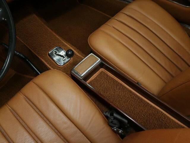 Mercedes-Benz 280 SL