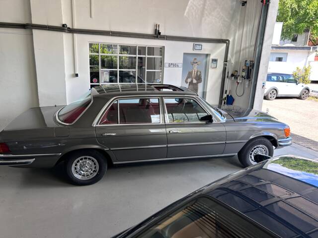 Mercedes-Benz 450 SEL