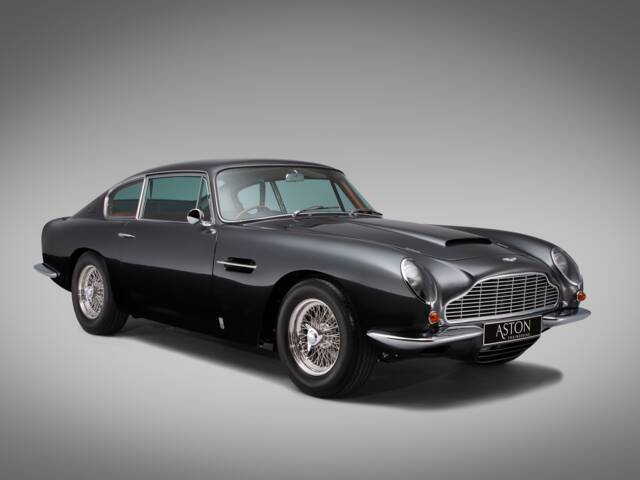 Aston Martin DB 6