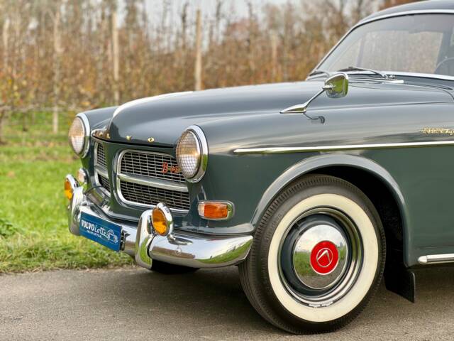 Volvo P 121