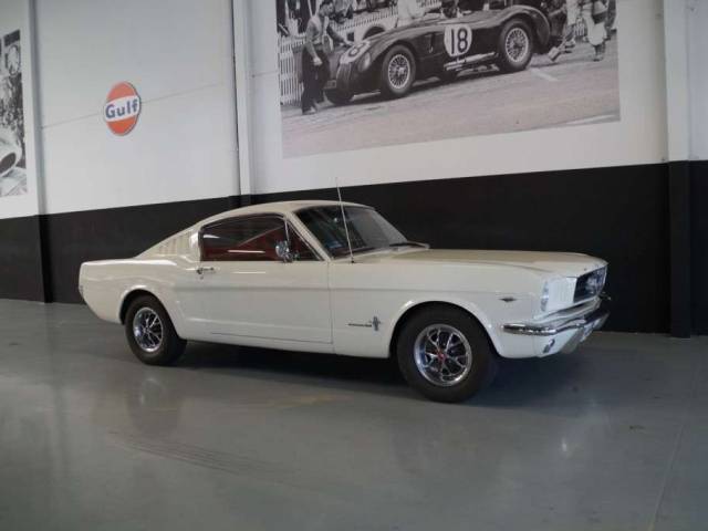 Image 1/40 of Ford Mustang 289 (1965)