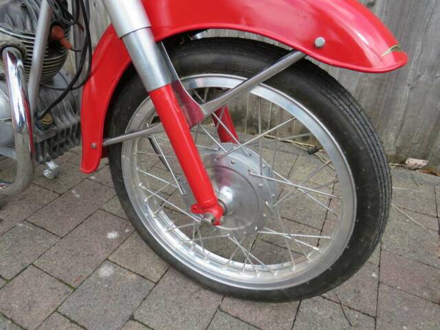 Moto Guzzi Stornello 125