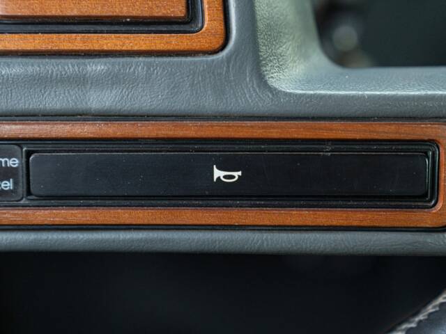 Cadillac Seville