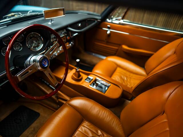 Maserati Mistral 3700