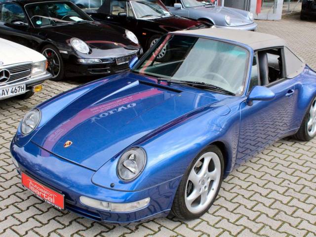 Porsche 911 Carrera