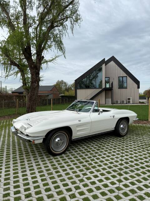 Chevrolet Corvette Sting Ray Convertible