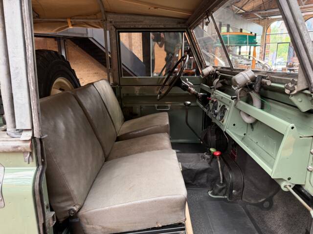 Land Rover 88