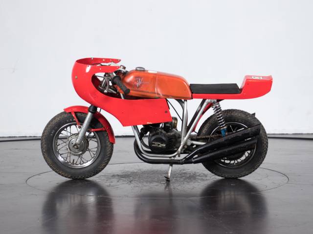 Image 1/11 de MV Agusta DUMMY (1974)