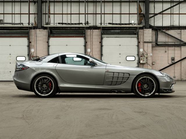 Mercedes-Benz SLR McLaren 722