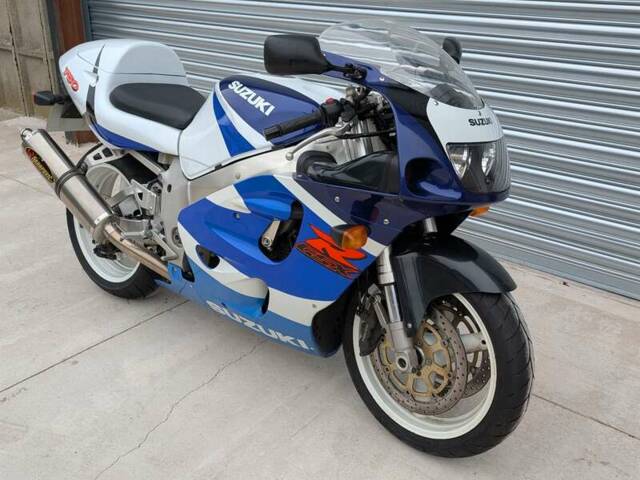 Suzuki GSX-R 750