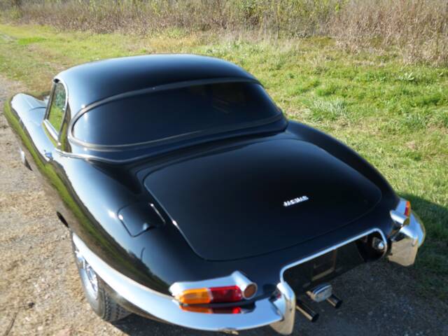 Jaguar E-Type 3.8