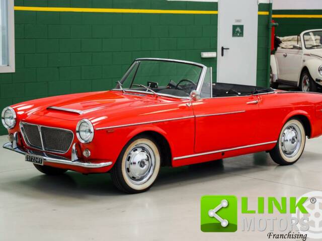 Imagen 1/10 de FIAT 1200 Cabriolet (1962)