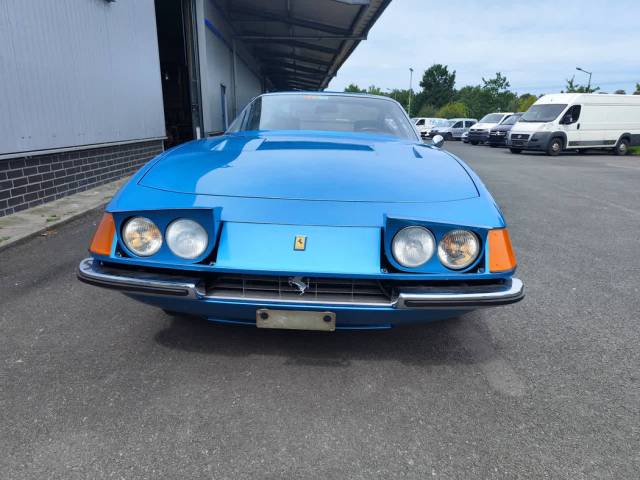Ferrari 365 GT4