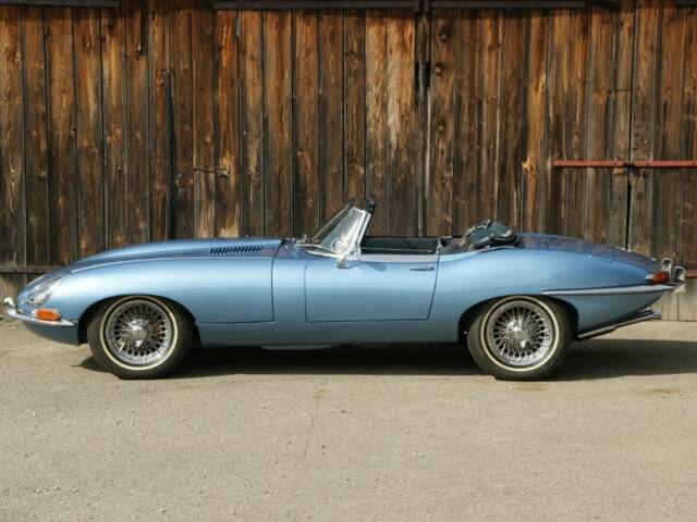 Jaguar E-Type 4.2