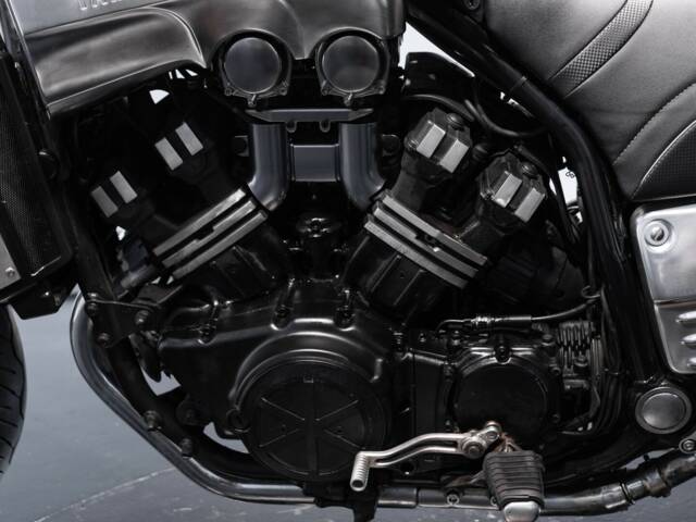 Yamaha V-Max 1200