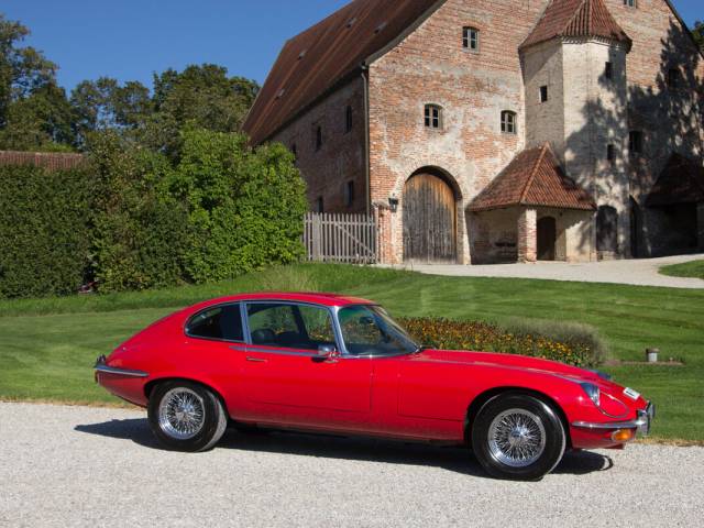 Jaguar E-Type V12 (2+2)