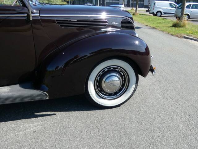 Ford V8