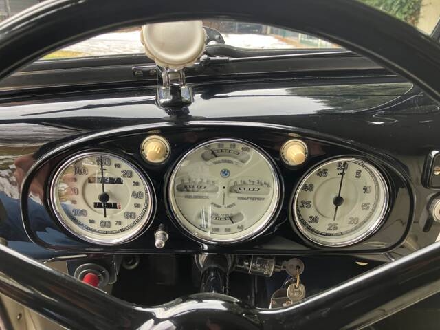 BMW 327