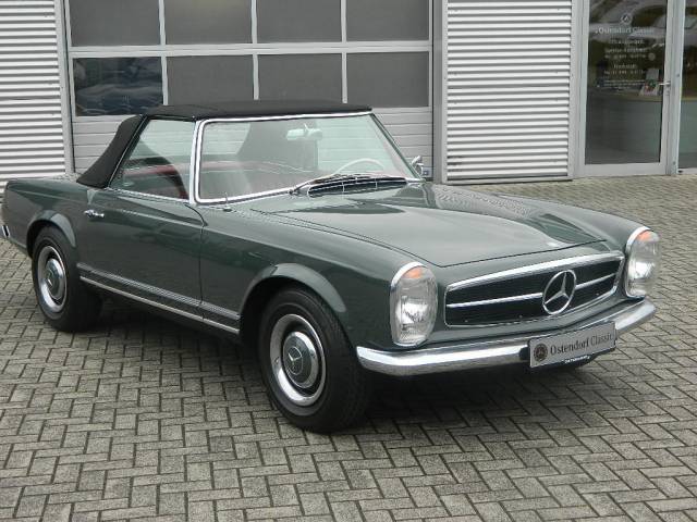 Mercedes-Benz 230 SL