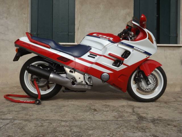 Honda CBR 1000F