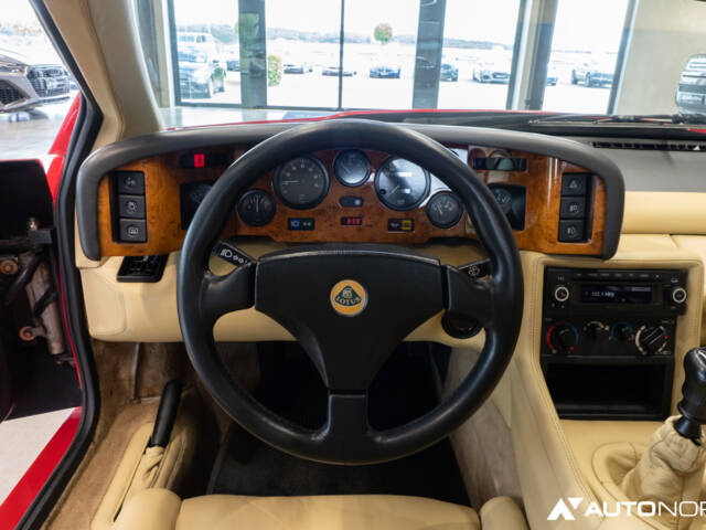 Lotus Esprit SE